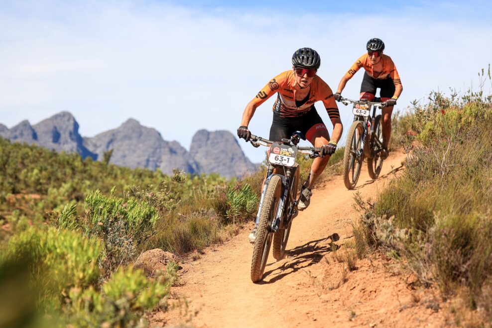 Slovenky &Scaron;tevkov&aacute; s Krahulcovou v 3. etape Cape Epic na 6. mieste, je to dosiaľ ich najlep&scaron;&iacute; v&yacute;sledok v pretekoch (+gal&eacute;ria)
