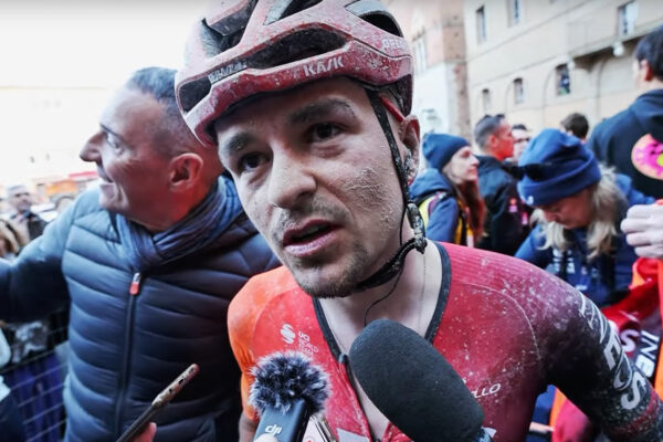 Tom Pidcock o šialenom sóle Pogačara na Strade Bianche: What the f*ck, what the f*ck…