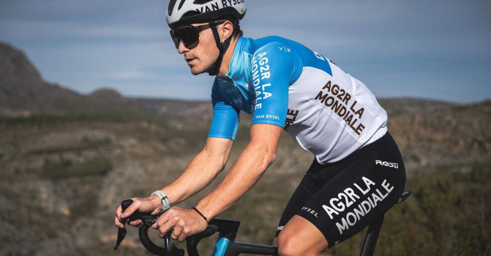 Tím Decathlon AG2R ukončil zmluvu s Franckom Bonnamourom pre podozrenie z dopingu