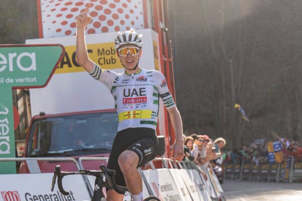 Tadej Pogačar predviedol 29-kilometrové víťazné sólo v kráľovskej etape Okolo Katalánska
