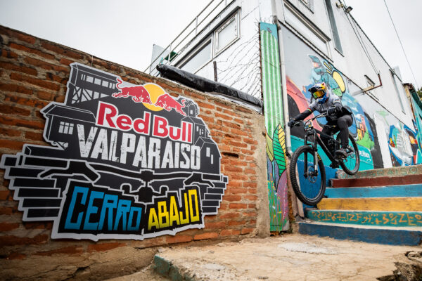 Dokument: 20 rokov Red Bull Valparaíso Cerro Abajo