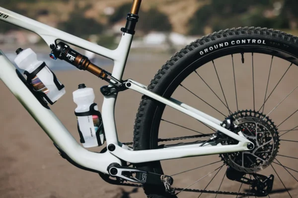 Specialized prichádza s programom doživotnej výmeny ložísk zdarma