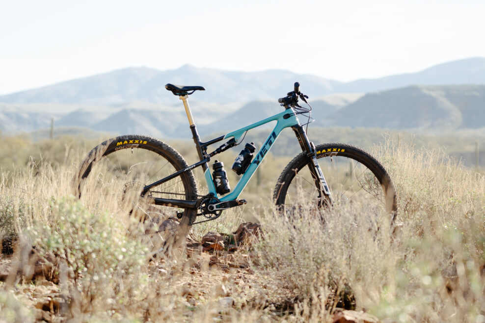 Yeti sa po desiatich rokoch vracia s pretek&aacute;rskym XC bicyklom ASR