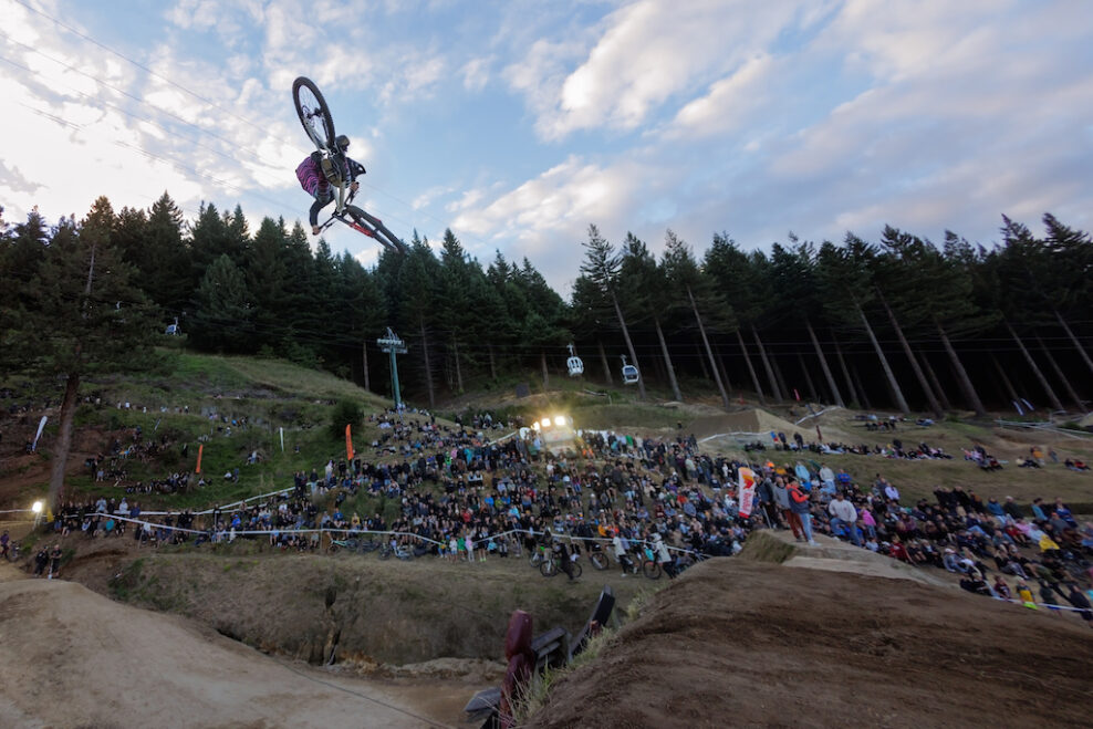 Crankworx na Novom Z&eacute;lande pokračoval discipl&iacute;nami AirDH a Whip-Off