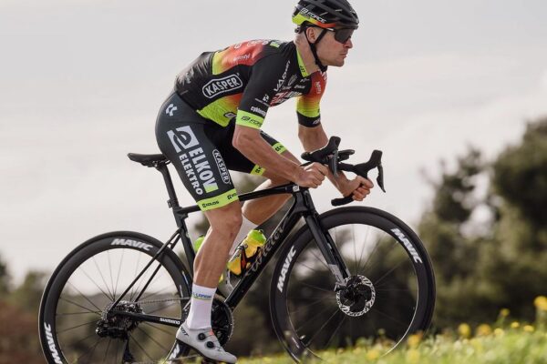 Lukáš Kubiš zaznamenal skvelý výsledok a v 4. etape pretekov Tour du Loir-et-Cher vo Francúzsku skončil druhý