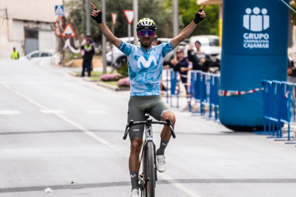 43-ročný Alejandro Valverde suverénne vyhral gravelové preteky Svetového pohára La Indomable