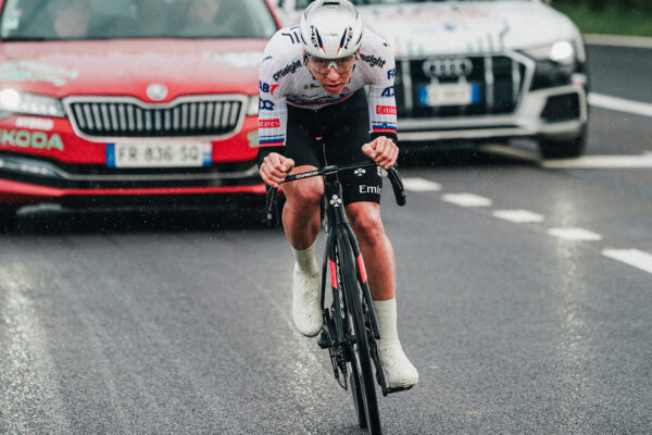 Tadej Pogačar ide na Giro d’Italia v silnej zostave s jasným cieľom vyhrať ružový dres