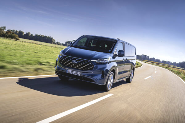 Spoznaj nový Ford Tourneo Custom. Prekvapí výkonom aj výbavou