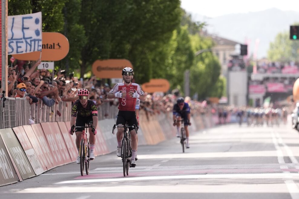 &Uacute;nik &bdquo;ukradol&ldquo; &scaron;print&eacute;rom piatu etapu na Giro d&rsquo;Italia. Benjamin Thomas z&iacute;skal prv&eacute; v&iacute;ťazstvo pre Cofidis v roku 2024