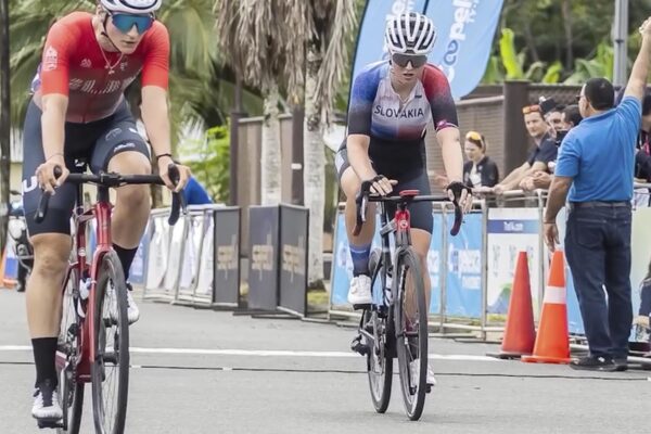 Nora Jenčušová vybojovala striebro aj bronz na Univerzitných majstrovstvách sveta v cyklistike