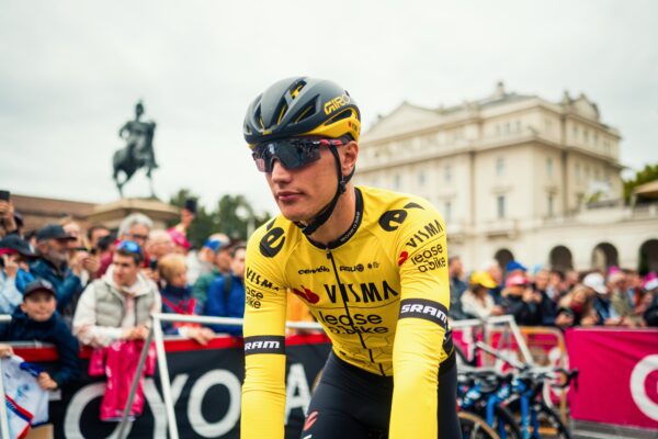 Z Giro d’Italia odstúpili už traja jazdci tímu Visma – Lease a Bike