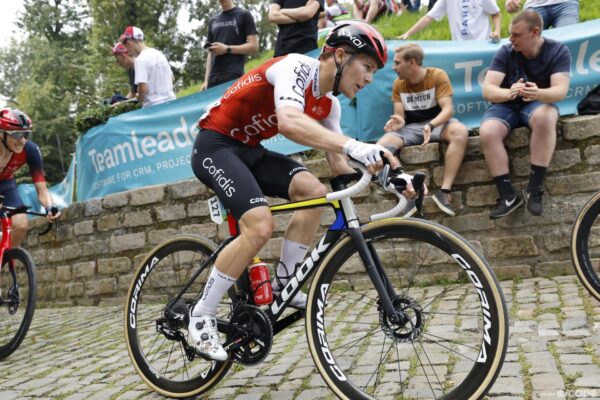 Top jazdec Cofidisu nep&ocirc;jde na Tour de France. T&iacute;m ho tak trest&aacute; za prestup do Vismy