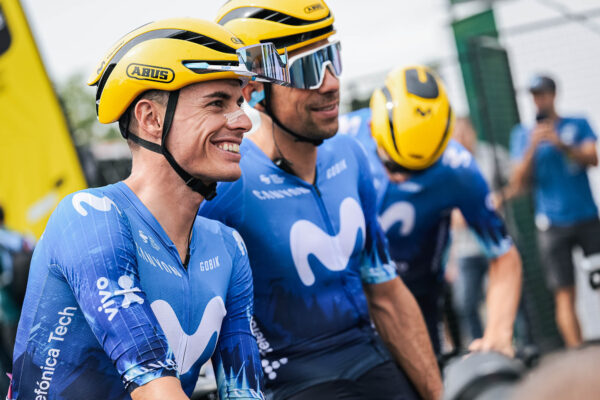 „Uvidíme, čo urobíme, nemám tušenie“ – Katastrofa pre Movistar a Enrica Masa v stúpaní Col du Galibier