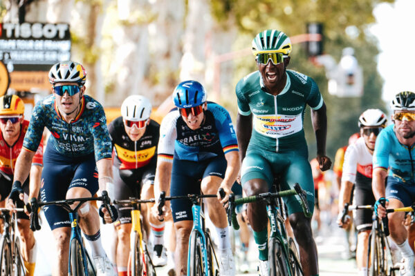Biniam Girmay vyhral už tretiu etapu na Tour de France a potvrdil pozíciu najlepšieho šprintéra