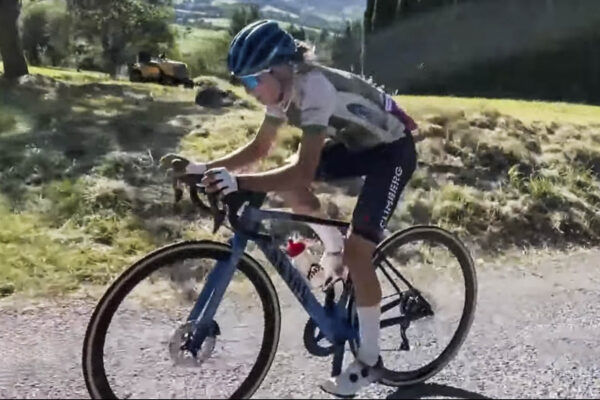 Vikt&oacute;ria Chladoňov&aacute; vyhrala v silnej konkurencii a po z&aacute;verečnom s&oacute;le žensk&eacute; preteky Respect Ladies Race