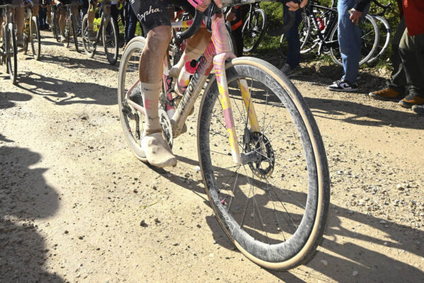 „Takáto etapa nepatrí na Tour de France,“ hovorí šéf tímu Visma o gravelovej etape a rovnaký názor má aj Patrick Lefevere