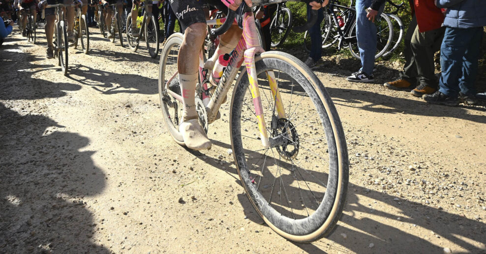 „Takáto etapa nepatrí na Tour de France,“ hovorí šéf tímu Visma o gravelovej etape a rovnaký názor má aj Patrick Lefevere