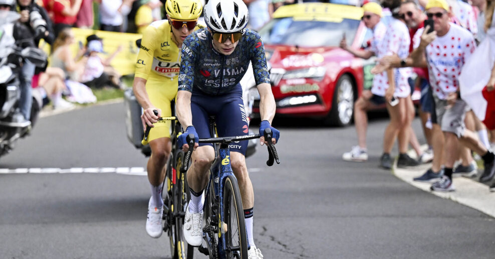 Porovnanie v&yacute;konu Tadeja Pogačara a Jonasa Vingegaarda počas priameho s&uacute;boja na Tour de France
