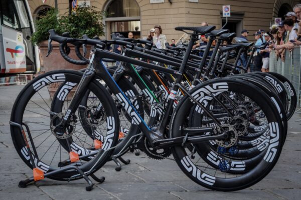 Tímu TotalEnergies ukradli na Tour de France bicykle v hodnote 150-tisíc eur