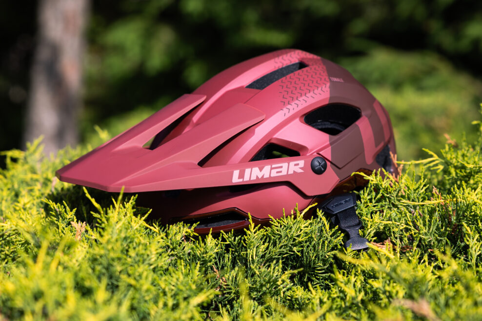 Test: Prilba Limar Tonale