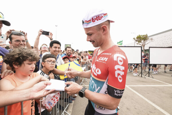 Victor Campenaerts podpísal trojročnú zmluvu s tímom Visma – Lease a Bike