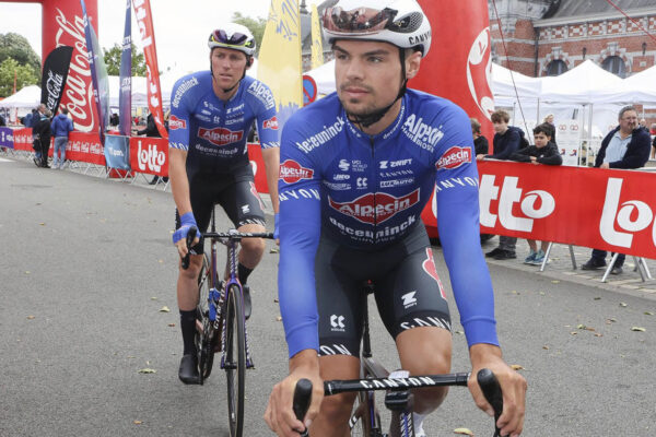Robert Stannard prijal trest za doping a podpísal zmluvu s tímom Bahrain Victorious