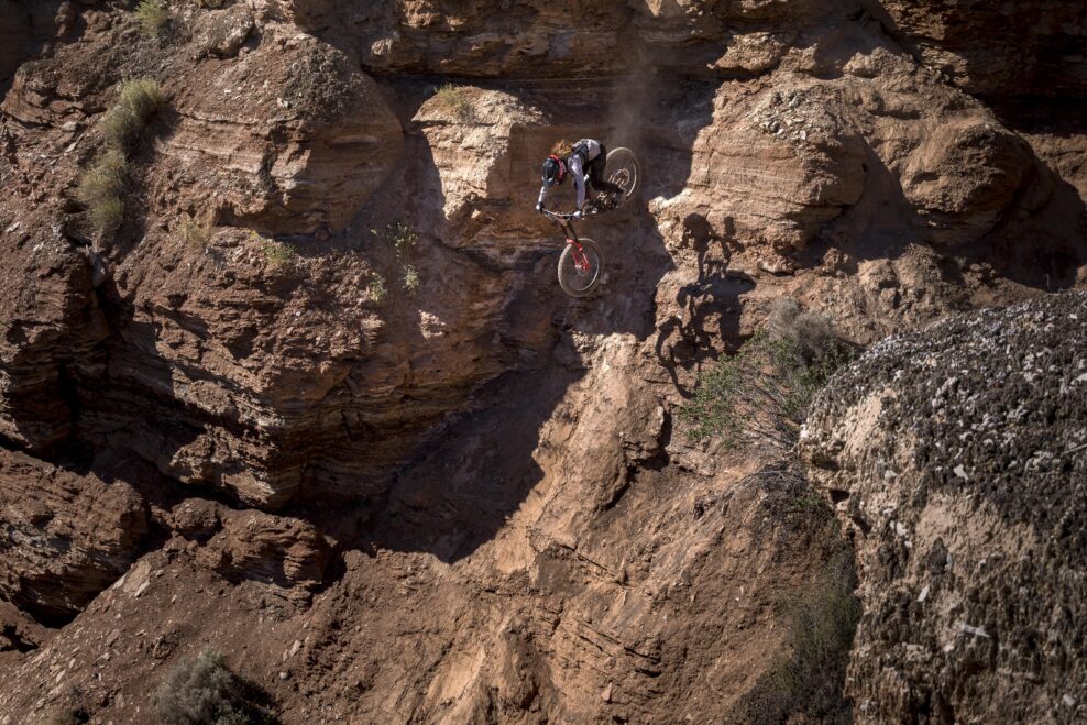 Históriu Red Bull Rampage prepíše týchto 8 dievčat