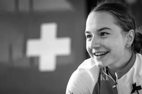 Švajčiarska juniorská reprezentantka Muriel Furrer zomrela na následky zranenia, ktoré utrpela vo včerajších pretekoch