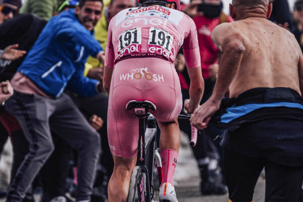 Je cyklistika zlá pre sexuálne zdravie? Vysvetlenie poruchy erekcie, znecitlivenia genitálií a ďalších problémov