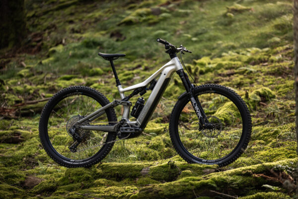 Focus predstavil vylep&scaron;en&yacute; univerz&aacute;lny trailov&yacute; e-bike JAM&sup2; s nov&yacute;m motorom Bosch