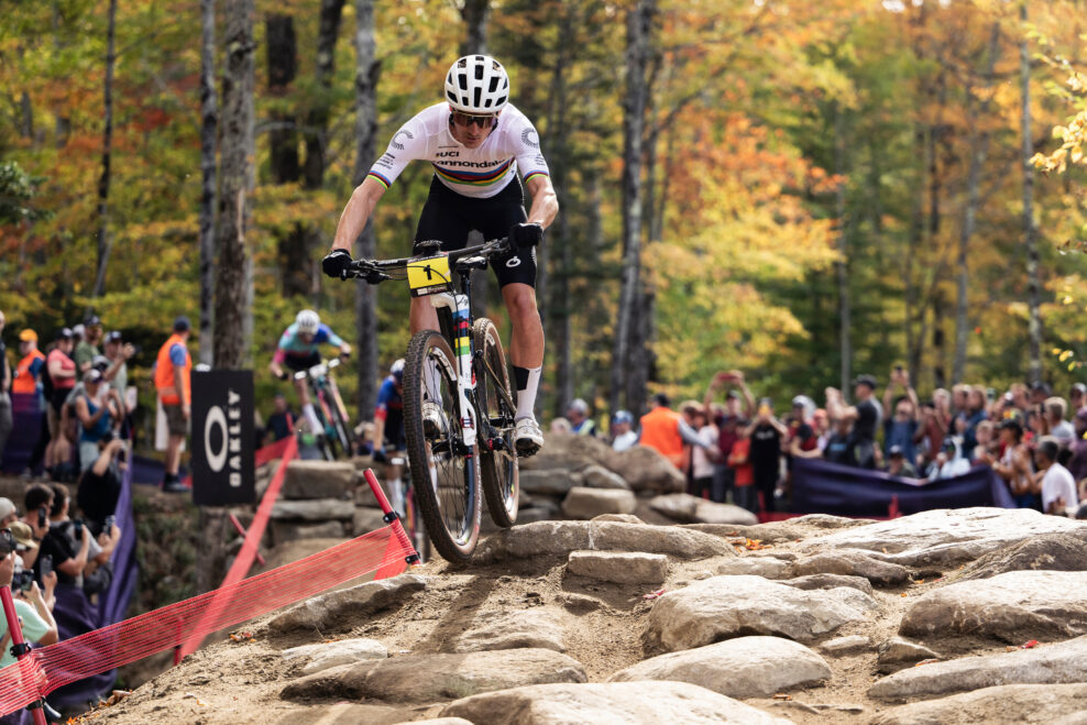 Strhuj&uacute;ce fin&aacute;le Svetov&eacute;ho poh&aacute;ra v horskej cyklistike: V&iacute;ťazstv&aacute; Frei, Koretzkyho, Lecomte a Hatherlyho zavŕ&scaron;ili sez&oacute;nu v Mont-Sainte-Anne (+gal&eacute;ria)