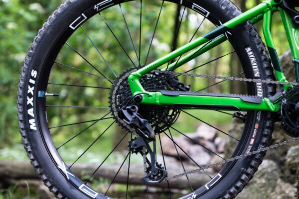 Rôzne typy ochrany proti defektom na plášťoch Maxxis