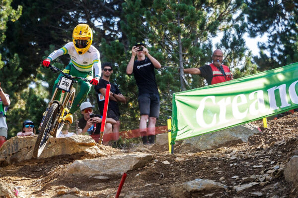 Ollie Davis odchádza z tímu Santa Cruz Syndicate