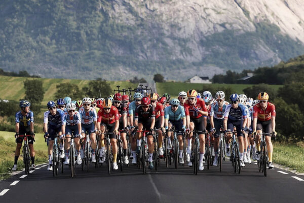 UCI zverejnila zoznam všetkých tímov WorldTour a ProTeams pre rok 2025