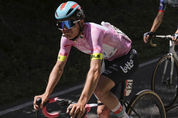 Belgick&yacute; talent prez&yacute;van&yacute; ako &bdquo;nov&yacute; Remco Evenepoel&ldquo; zost&aacute;va vern&yacute; t&iacute;mu Lotto s cieľom n&aacute;vratu do WorldTour
