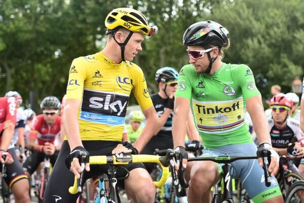 Chris Froome utrpel pri páde život ohrozujúce zranenie srdca. Vo vysokej rýchlosti narazil do stĺpu značky