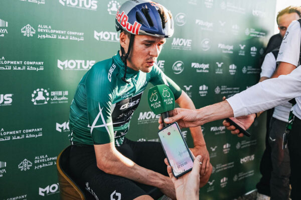 Najlepšou obranou je útok, hovorí Tom Pidcock po druhom víťazstve na AlUla Tour