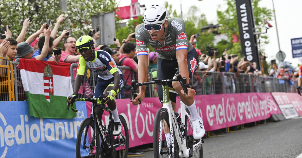 Uvidíme súboje Mathieu van der Poela s Woutom van Aertom aj na Giro d’Italia 2025?