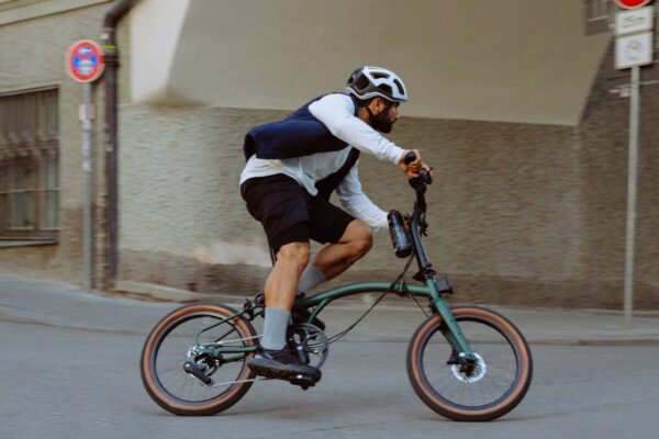 Zisky najzn&aacute;mej&scaron;ieho v&yacute;robcu skladac&iacute;ch bicyklov Brompton klesli o 99 %