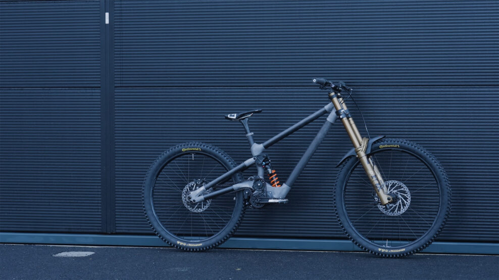 Video: Pozrite si, ako prebiehal v&yacute;voj nov&eacute;ho prototypu Atherton Bikes