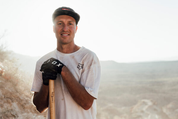 Brett Rheeder ukončil spoluprácu so značkami Commencal Bikes a Kenda Tires