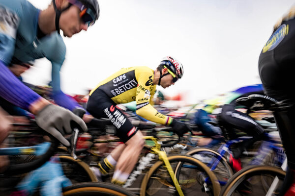 Wout van Aert dnes štartuje na cyklokrosovom Svetovom pohári v Dendermonde, Van der Poel preteky vynechá