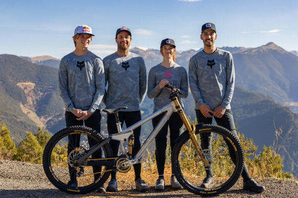 Majsterka USA v zjazde Anna Newkirk posilňuje Frameworks Racing 5DEV