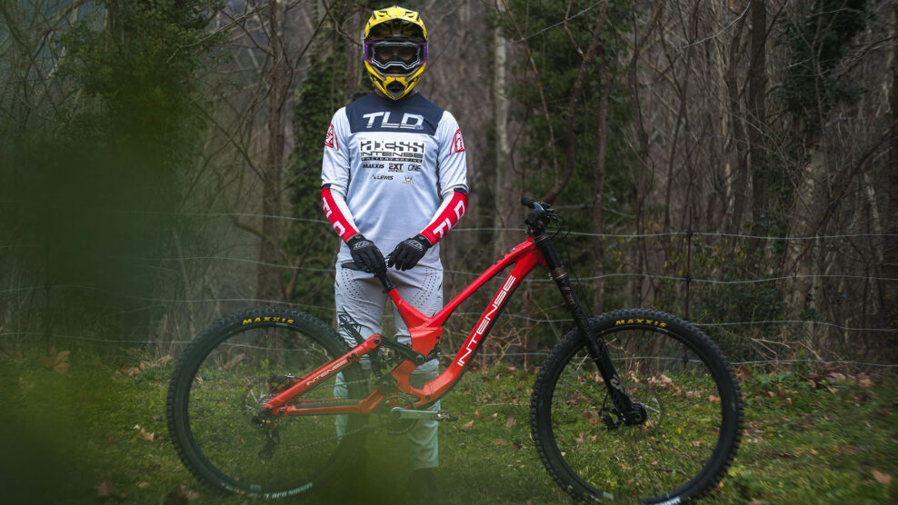 Kolumbijský talent Juanfer Vélez prestupuje do Intense Factory Racing (+video)