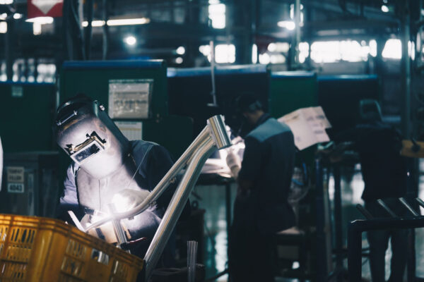 Ako sa v indonézskej továrni Polygon vyrába 1000 bicyklov denne