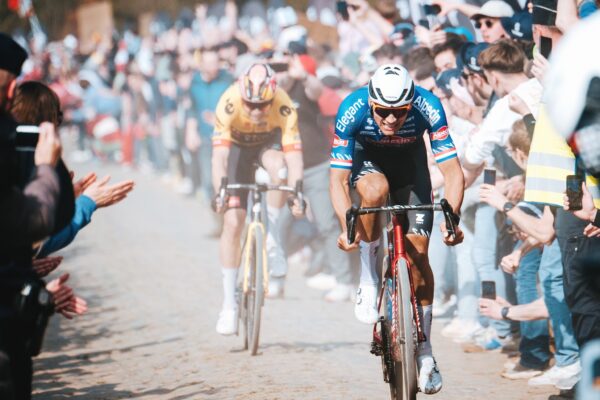 Mathieu van der Poel a Wout van Aert sa stretnú v súboji na klasike E3 Saxo (detaily trasy, najväčší favoriti, štartová listina)