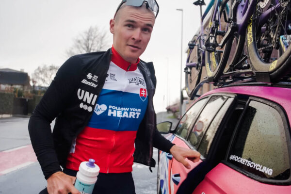  Video: Lukáš Kubiš a tím Unibet Tietema Rockets na prehliadke trasy Omloop Het Nieuwsblad
