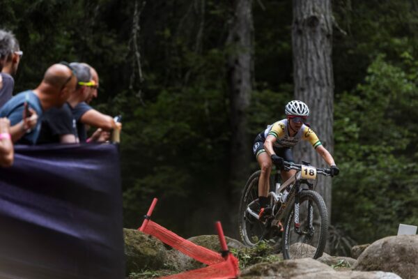 Majsterka Austrálie v XCO Rebecca Henderson vynechá úvodné kolá Svetového pohára