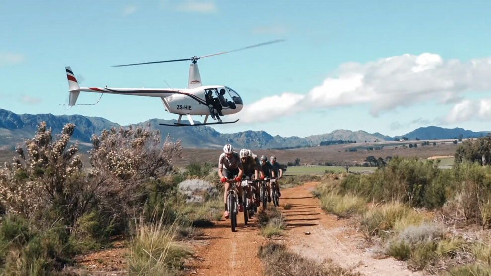 Video: Dokument Race the World odhaľuje zákulisie legendárnych pretekov Absa Cape Epic