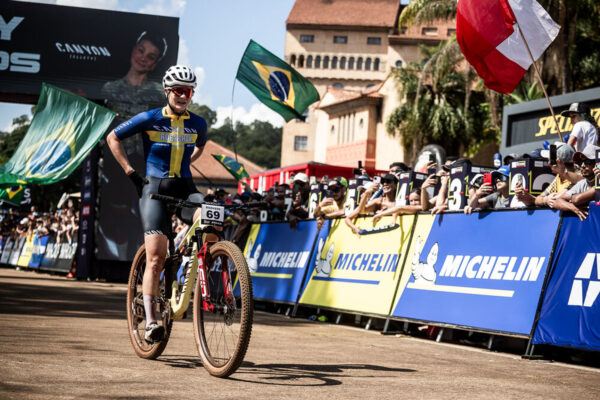 Rissveds suverénne zvíťazila v náročných podmienkach Svetového pohára XCO v Araxá